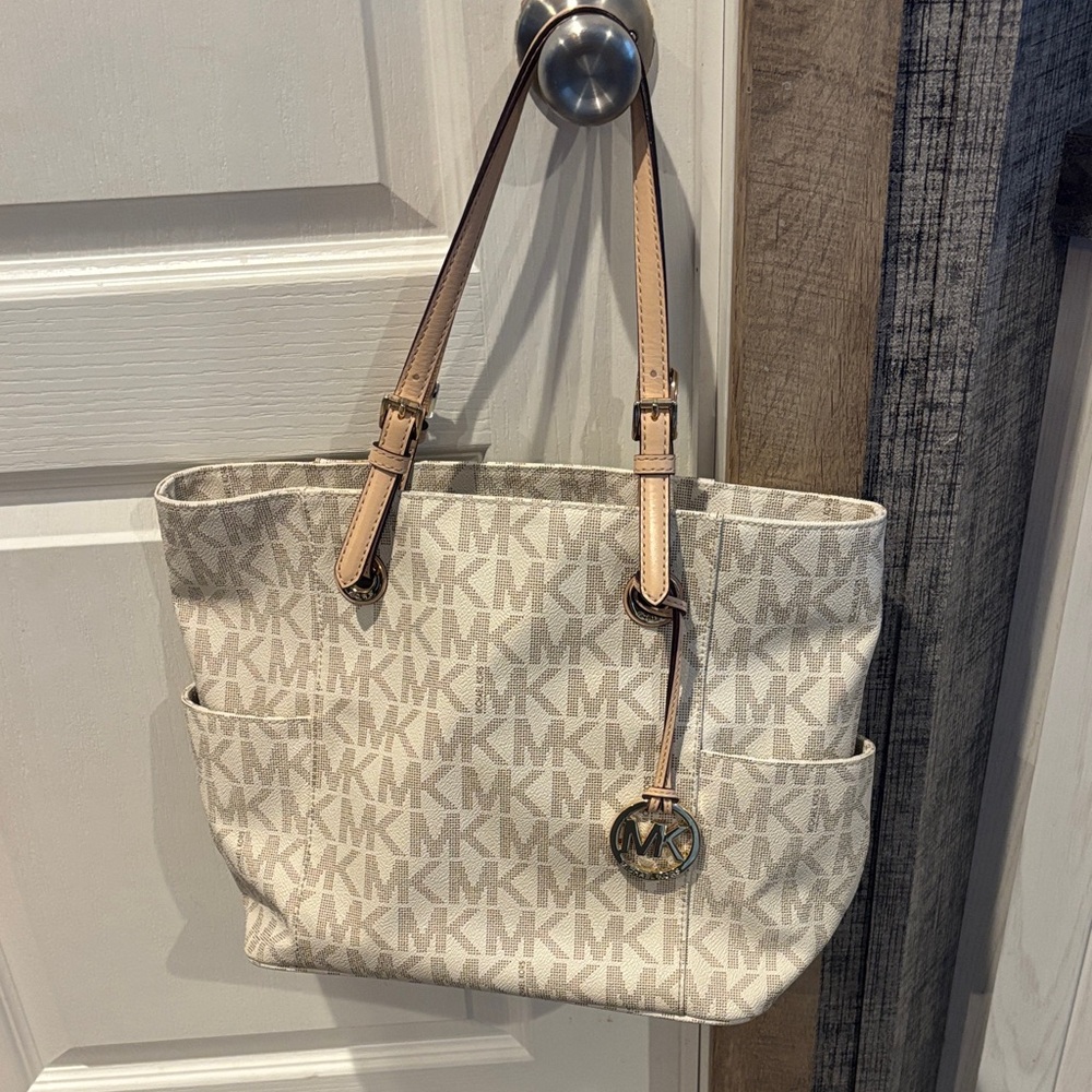 Michael Kors Monogram Tote - Picture 2 of 12